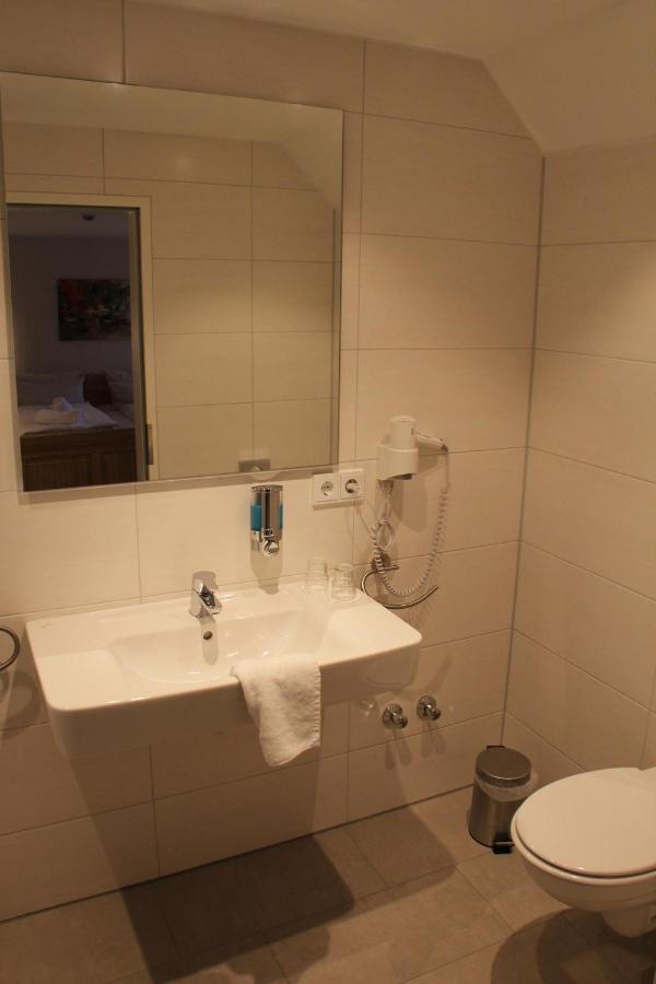 Hotel Weinhaus Moehle Bad Oeynhausen Ngoại thất bức ảnh
