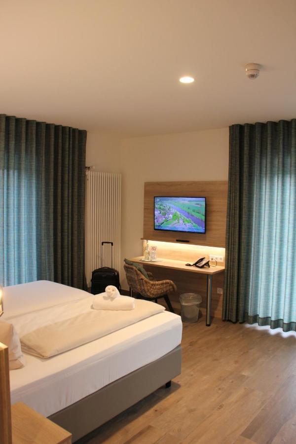 Hotel Weinhaus Moehle Bad Oeynhausen Ngoại thất bức ảnh